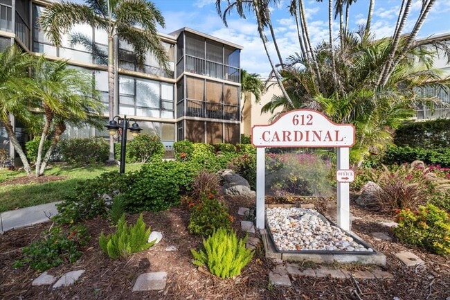 Building Photo - 612 Bird Bay Dr S Unit 211 Rental