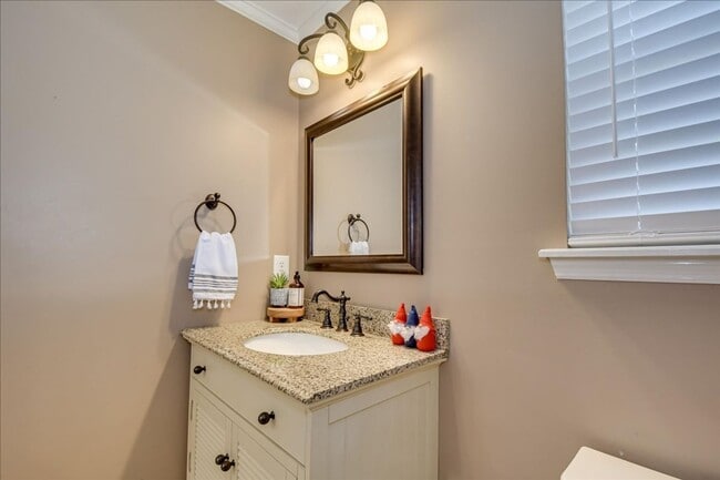 Photo - 1156 Parkside Trail