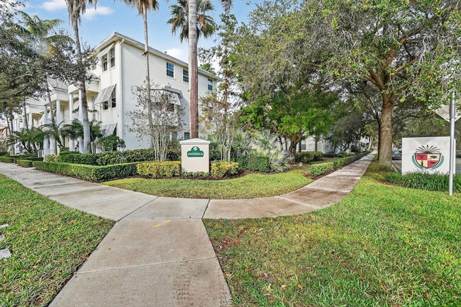 Photo - 1579 Frederick Small Rd