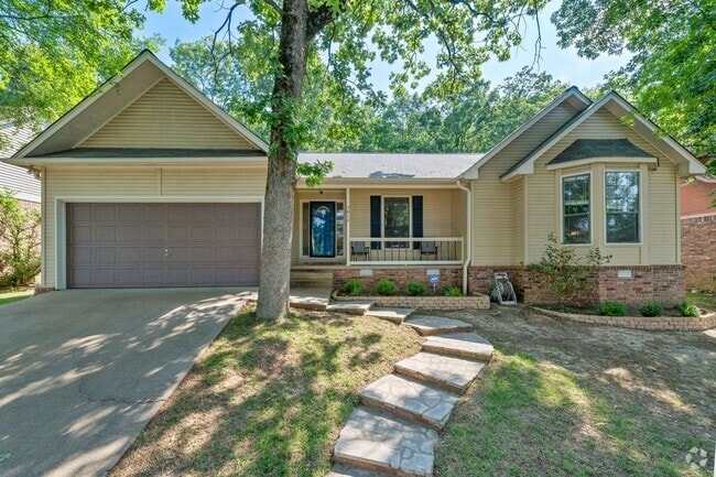 Building Photo - Lakewood rental!