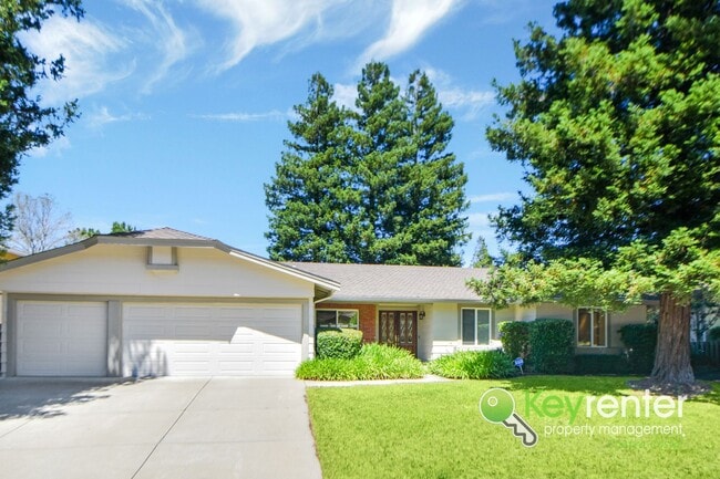 Building Photo - Beautiful 4 Bed / 3 Bath Bollinger Hills Home with Gorgeous Remodeled Kitchen!