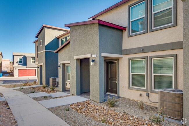 Building Photo - Brand-new two-story townhome in the Southw...