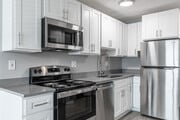 1BR, 1.5BA Townhouse | Kitchen