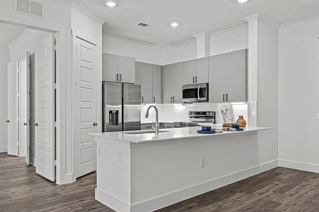 Photo - 1664 Hillside Terrace