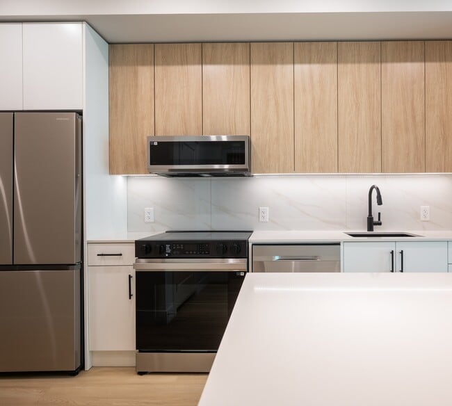 Photo - 34395 Gladys Ave