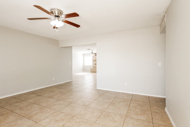 Photo - 5523 W Villa Maria Dr