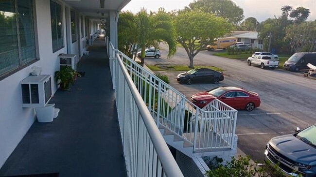 Photo - 2000 NE 51st Ct Unit 203