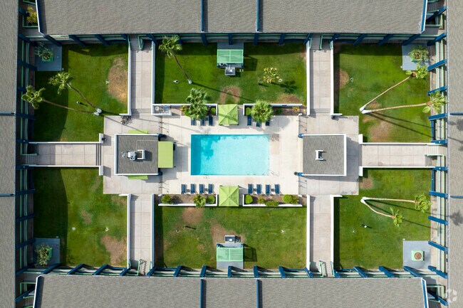 Pool & Lush Courtyard