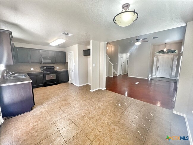 Photo - 655 Tom Kemp Dr
