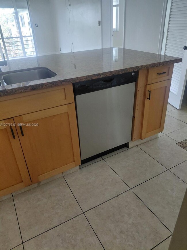 Photo - 5495 NW 10th Ct Unit 304