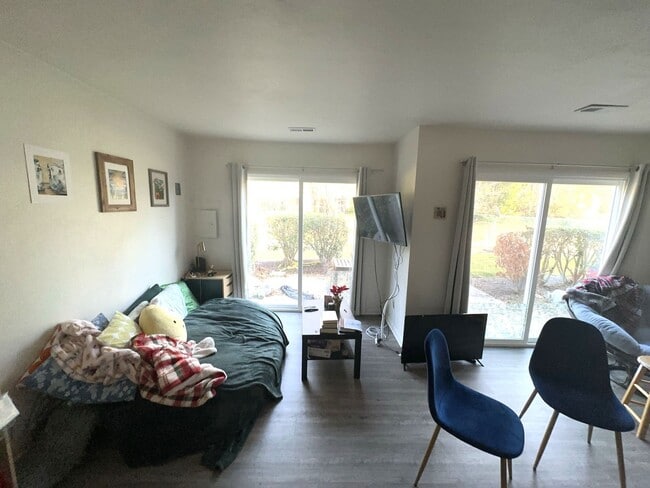 Photo - 3 bedroom / 1.5 bathroom. The Midlands