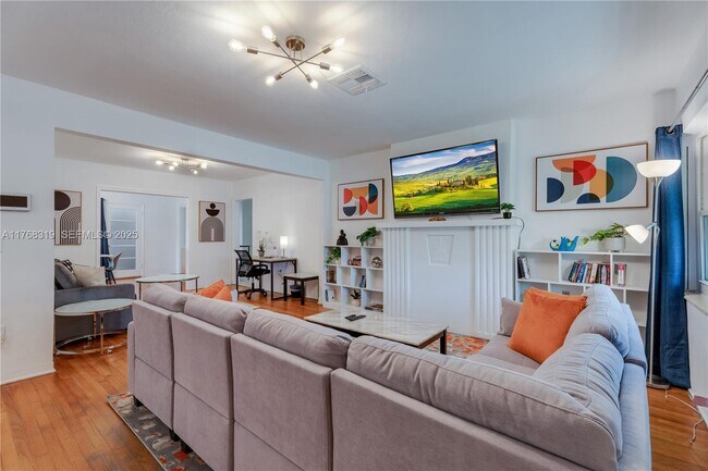 Photo - 820 SW 26th Rd