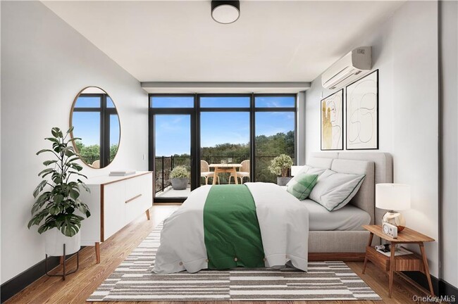 Building Photo - 667 Ridge Hill Boulevard Unit 1114 Rental