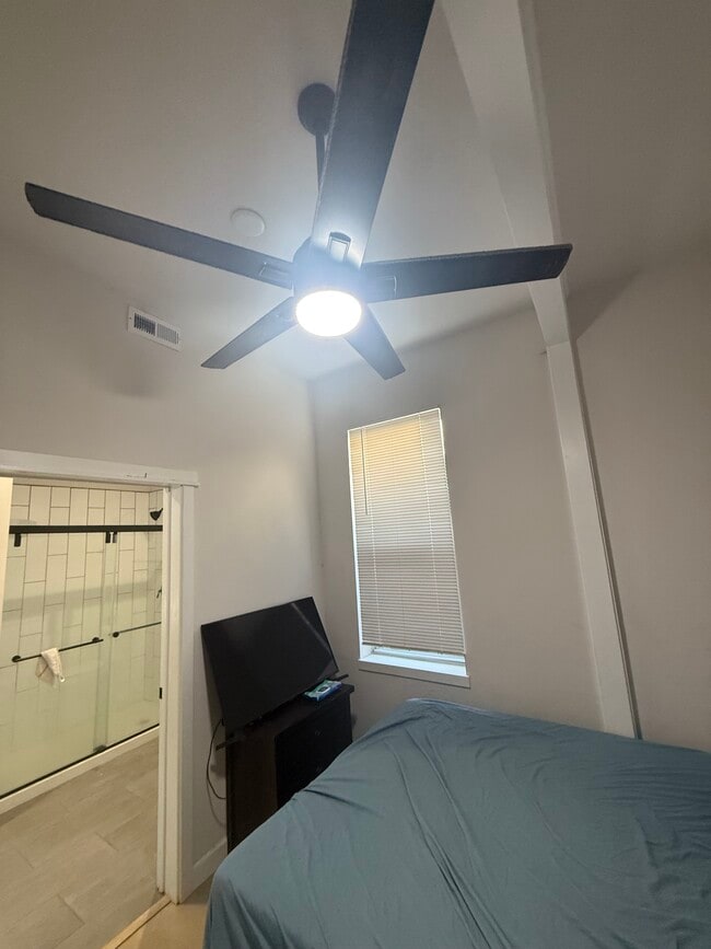 Photo - 1216 Soulard St Unidad 1216A