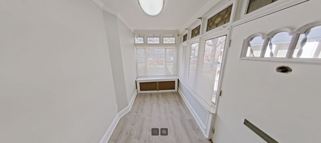 Building Photo - 6459 N 16th St Unit 1