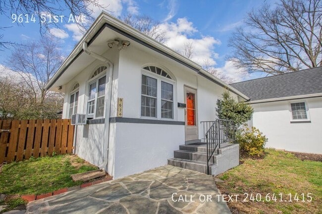 Building Photo - 9614 51st Ave