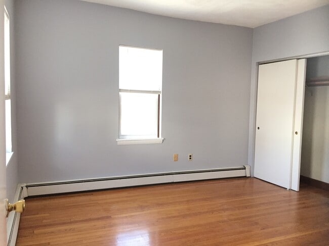 Photo - 318 Granite St