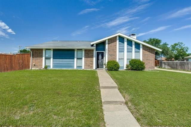 Photo - 2501 Trailridge Dr House