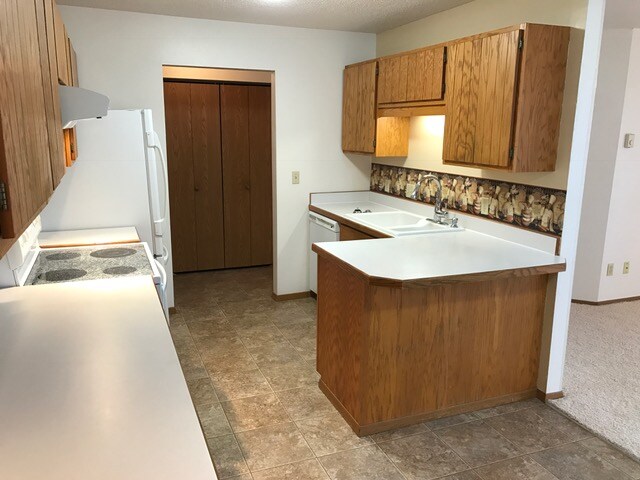 Photo - Lynmar II Apartments