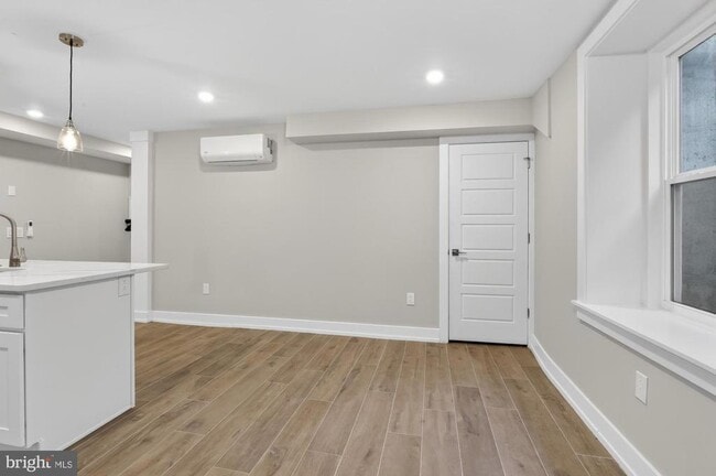 Photo - 2034 N Front St Unit 1