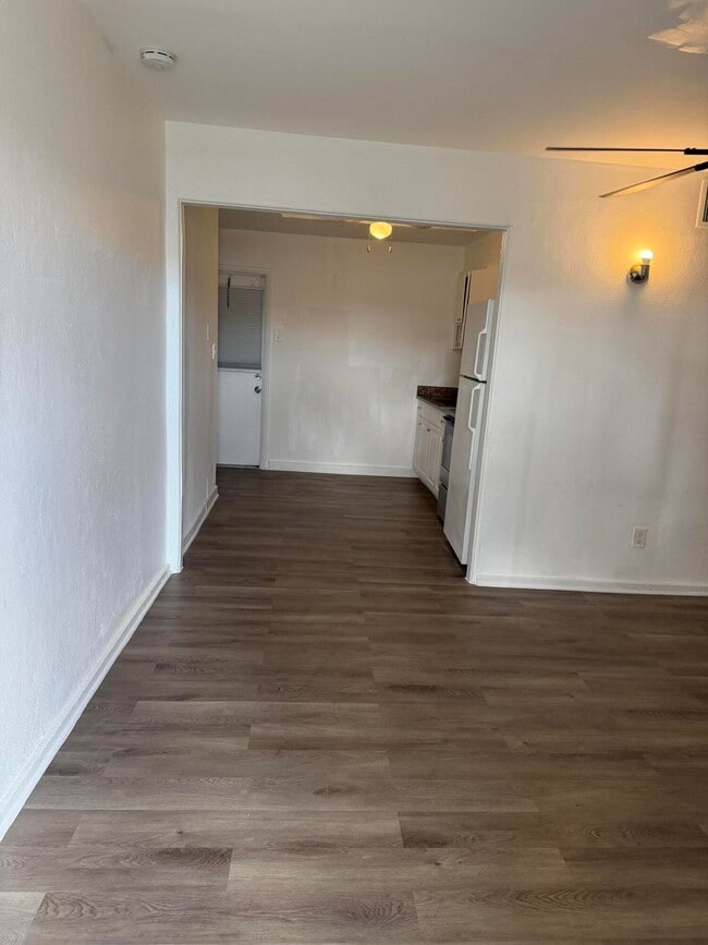 Photo - 245 SW 14th Ave