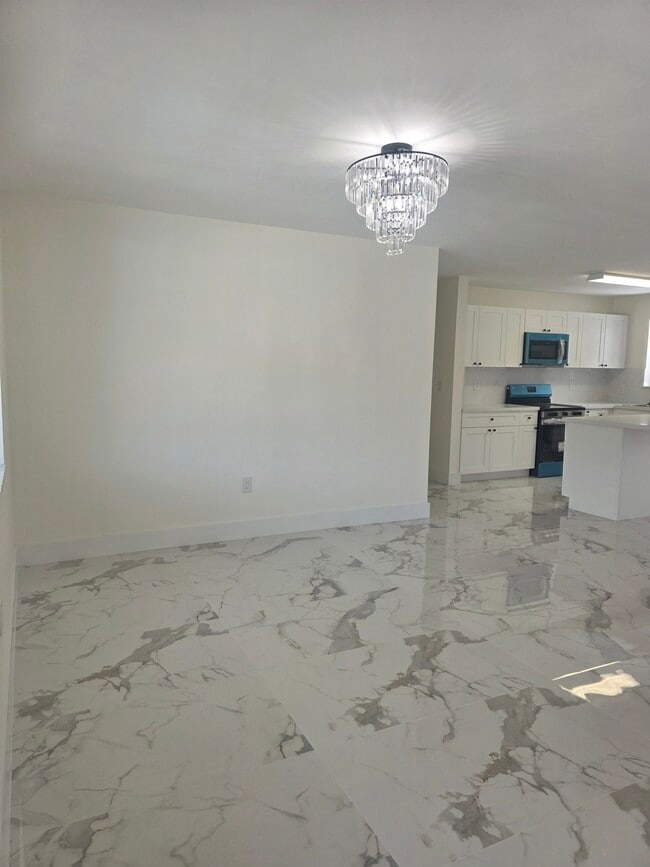 Photo - 443 NW 23rd Pl