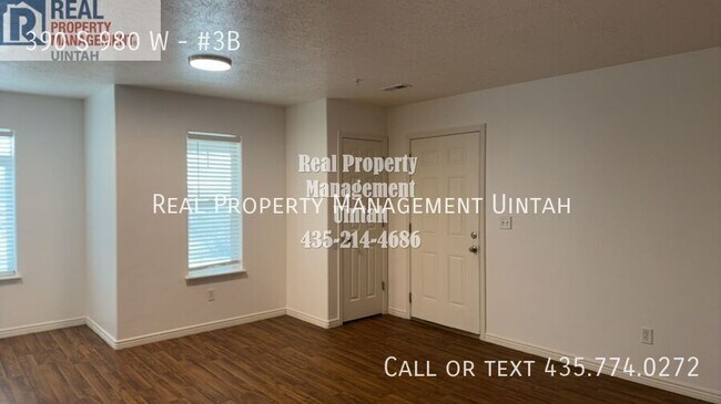 Photo - 390 980 Unit #3B