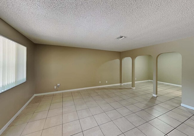 Photo - 340 Carolina Ave