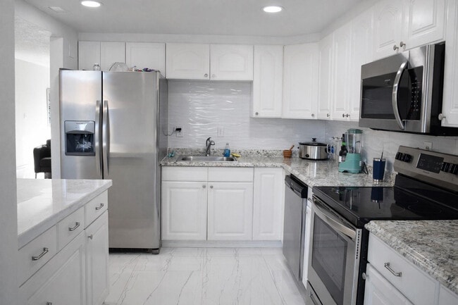 Photo - 8401 W Sample Rd