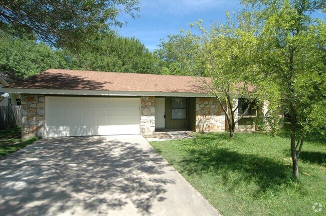 Building Photo - "Charming 3-Bed, 2-Bath Retreat in Austin ... Rental
