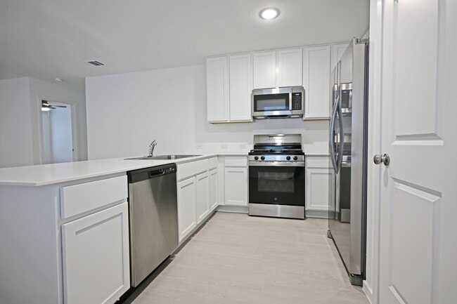 Photo - 15023 Azzurro Stone