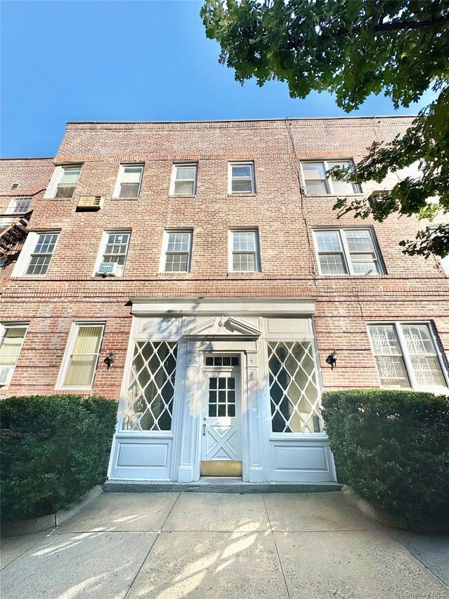 Building Photo - 94-10 64th Rd Unit B4 Rental