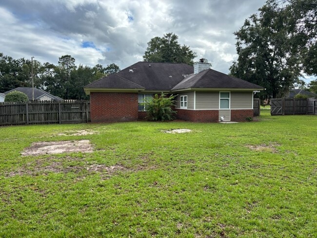 1108 Montclair Dr