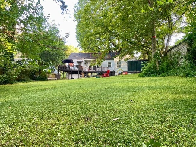 Photo - 321 Hascall Rd NW