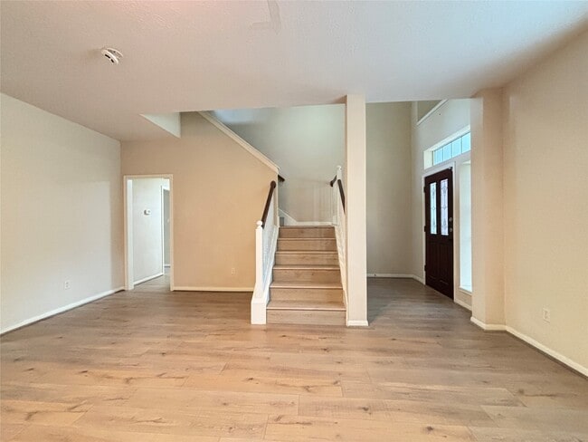 Photo - 3418 Shadowfern Dr