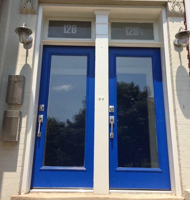 Front Exterior Entrance (126 1/2) - 126 R St NE