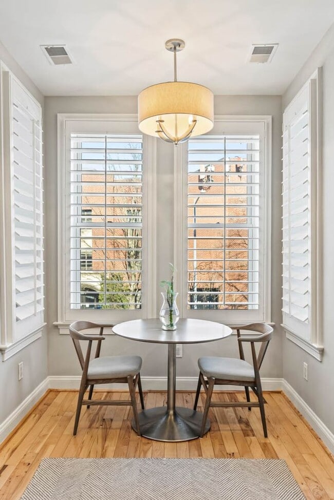 Photo - Logan Circle Condo Unidad 2