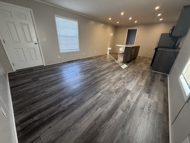 Photo - 38124 Ducharme Dr