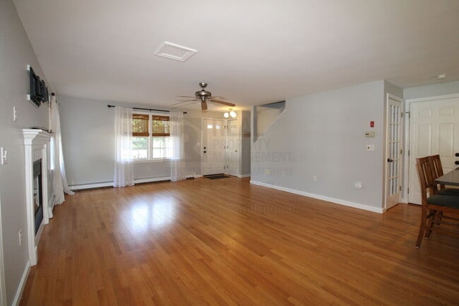 Photo - 4 Robin Ln