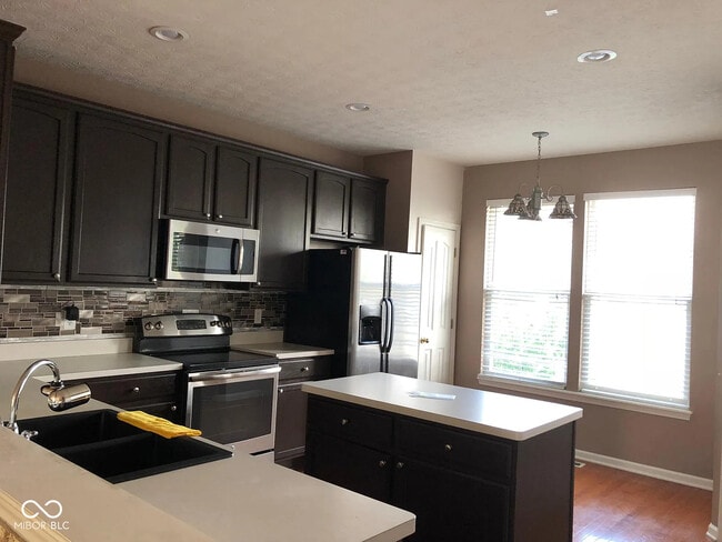 Photo - 13861 Willesden Cir