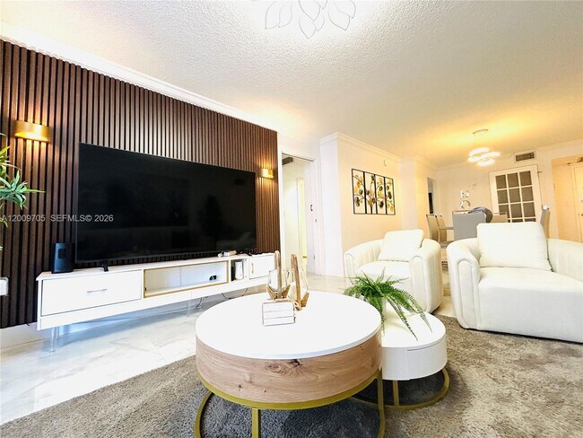 6039 Collins Ave Unit 1507