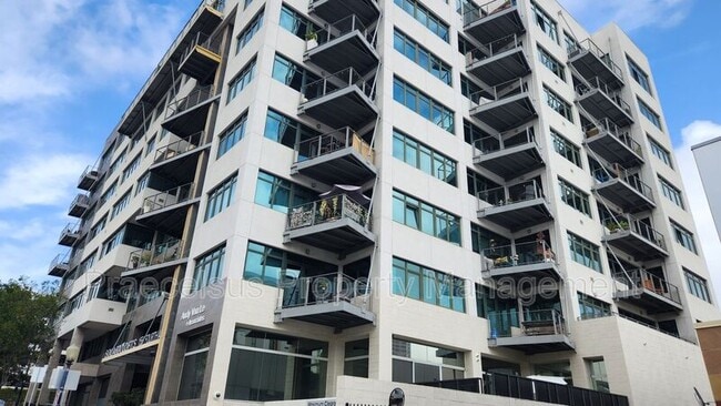 Photo - 1551 Fourth Ave