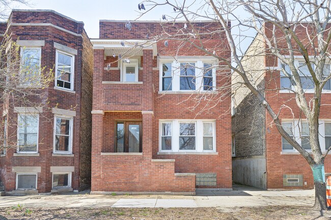 Building Photo - 5344 N Ashland Ave Unit 2 Rental