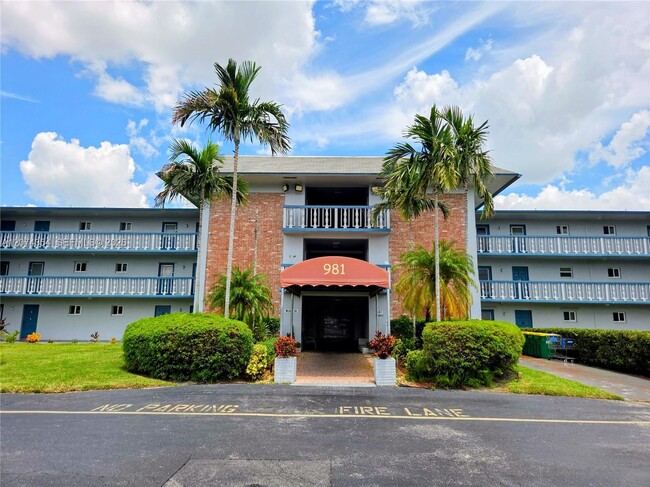 Building Photo - 981 Hillcrest Ct Unit 115