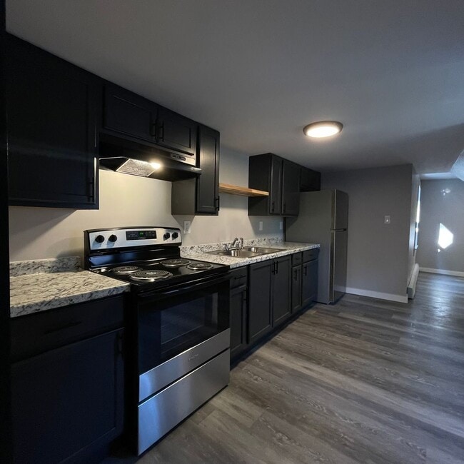 Building Photo - 154 W Bow St Unit A Rental