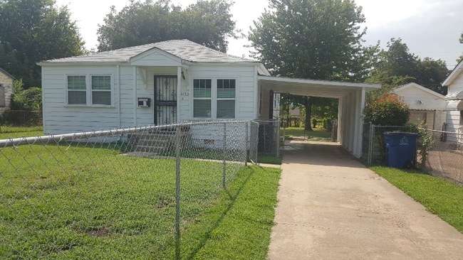 Building Photo - 2130 N Quaker Ave Rental