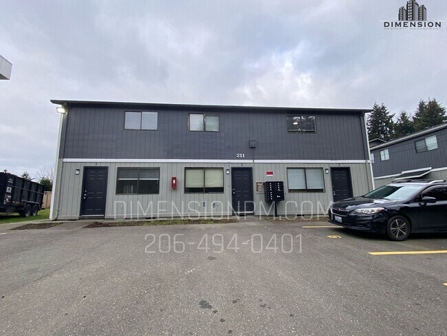 Photo - Olympia Townhouses - 211 Pattison