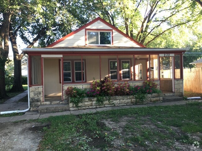 Building Photo - WH-Main Duplex Unit WH-232 1/2 Rental