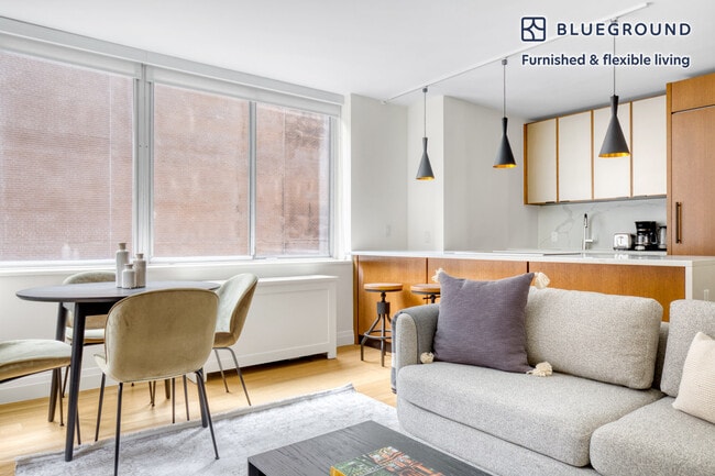 Photo - 420 E 54th St Unidad SI FL3-ID752