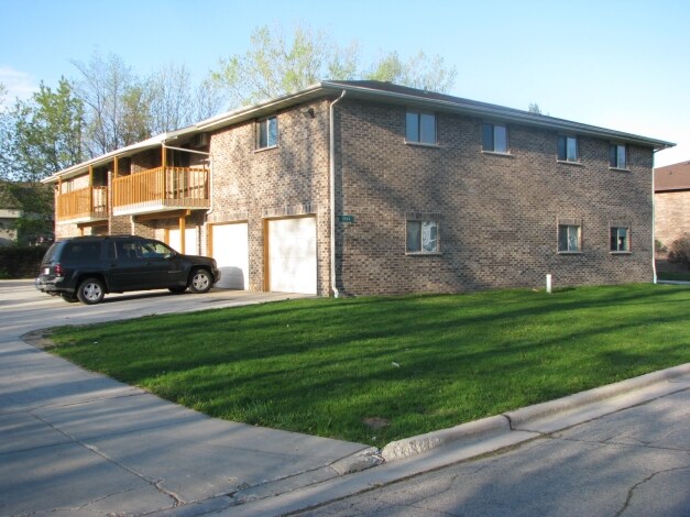 Photo - 2324 Preble Ave Apartments